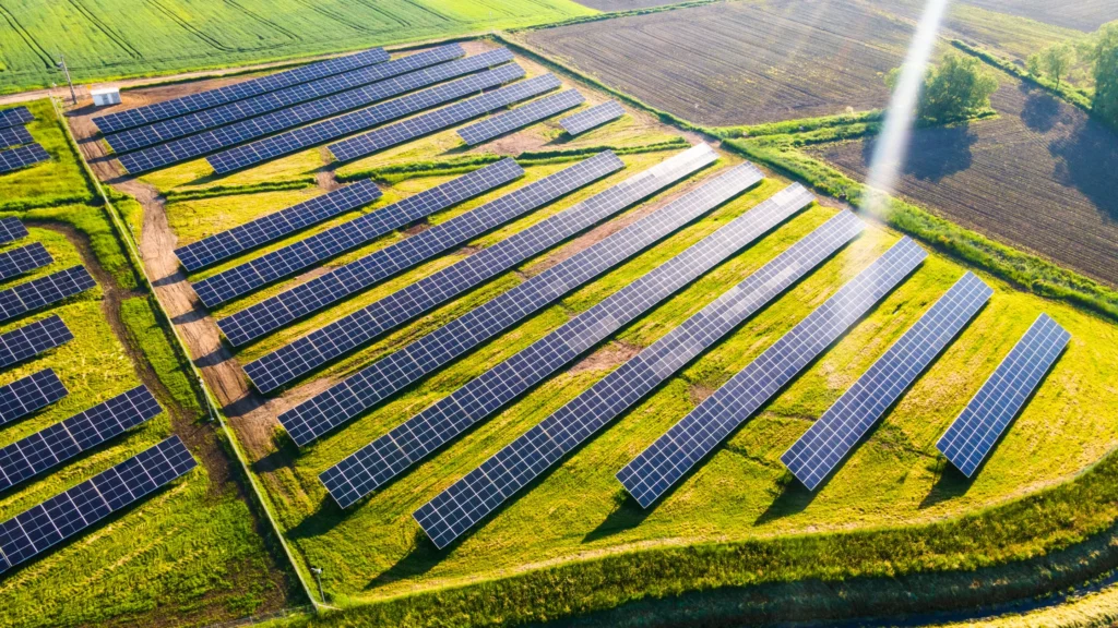 GaNS et Optimisation des Panneaux Solaires : Une Révolution dans la Production d’Énergie Durable